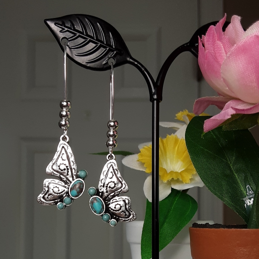 Handmade Butterfly Earrings Turquoise And Silvertone - Picture 4 of 6
